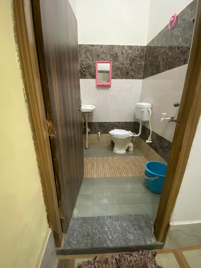 Balaji Homestay Mathura In Vrindavan Exterior photo
